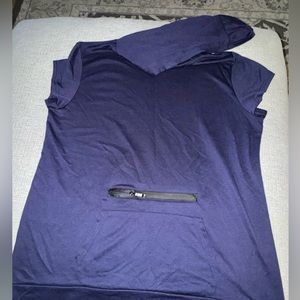 Men’s Navy Short Sleeve Hooded Work out shirt